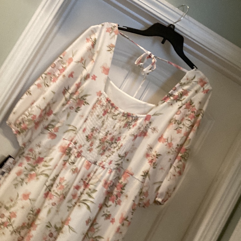 Maxi pink floral White Dress